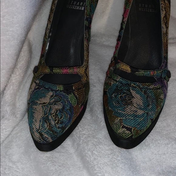Stuart Weitzman Floral Tapestry Heels - GORGEOUS! - Picture 3 of 13